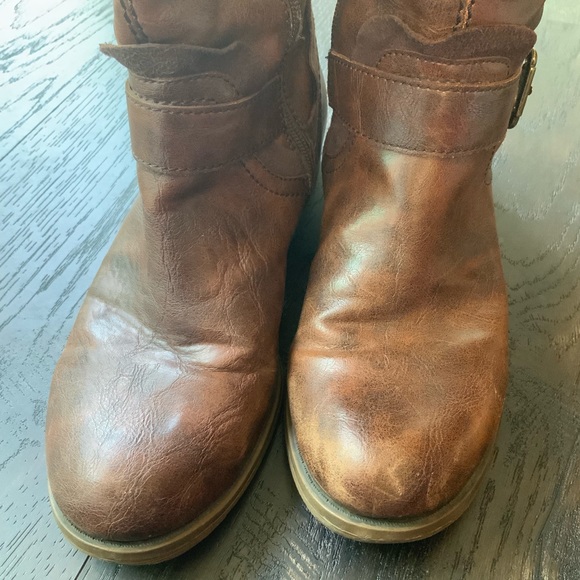 SOLD - Picture 1 of 8